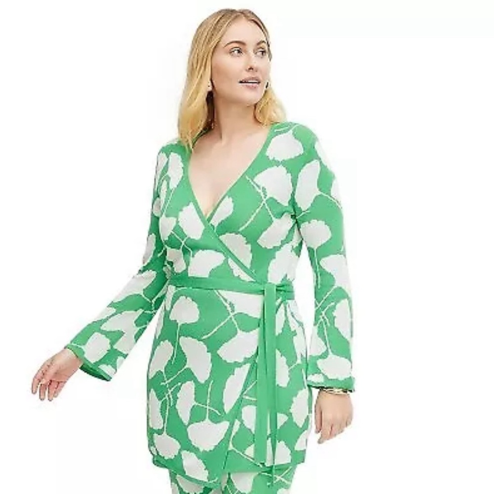 Women's V-Neck Ginkgo Green Sweater Wrap Top floral tunic DVF Diane‎ von XXS